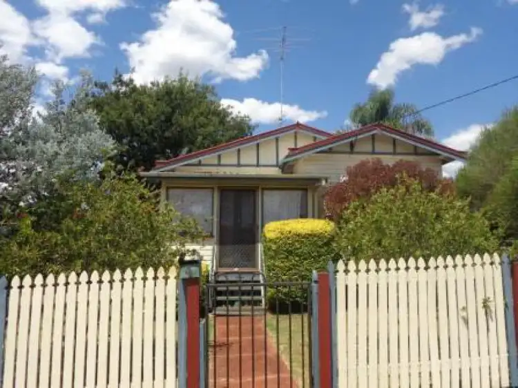 4 Clark Street, South Toowoomba QLD 4350