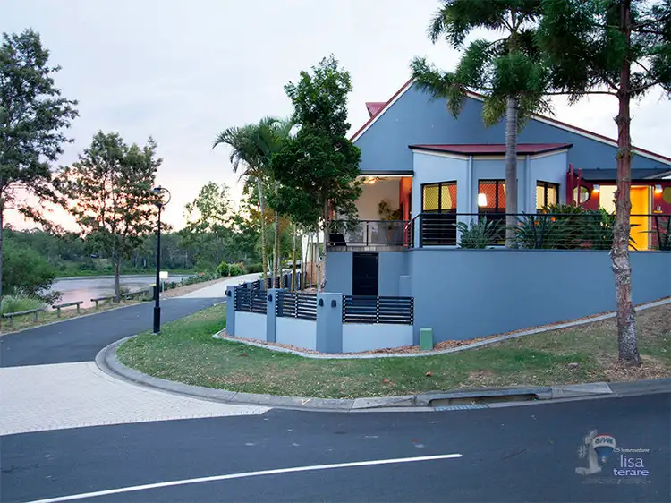 25 Rivervista Street, Riverhills QLD 4074