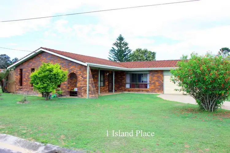 1 Island Place, Urunga NSW 2455