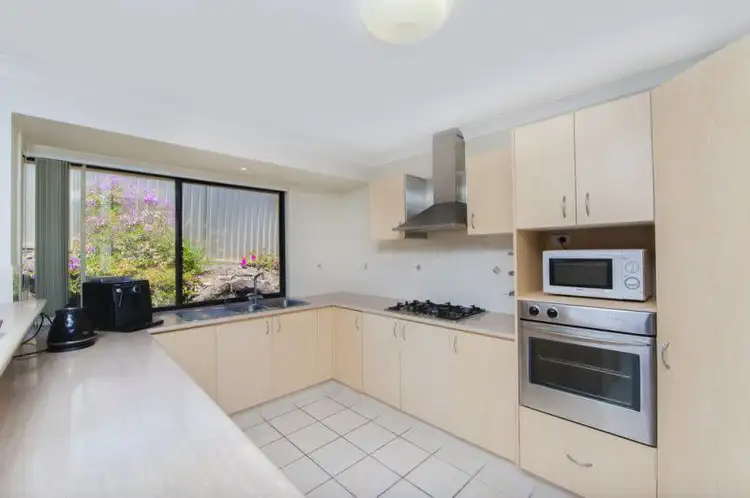 21 Respall Way, Arundel QLD 4214