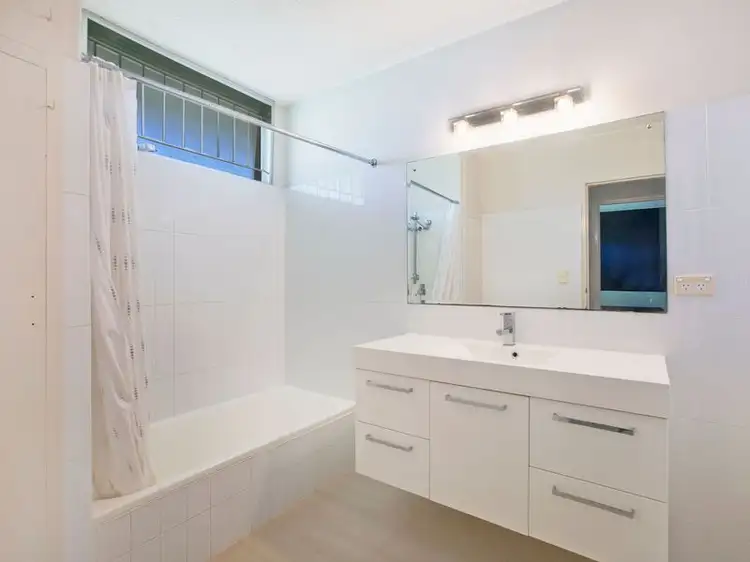 Fourth view of Homely apartment listing, 2/15 Charlotte Street, Wynnum QLD 4178