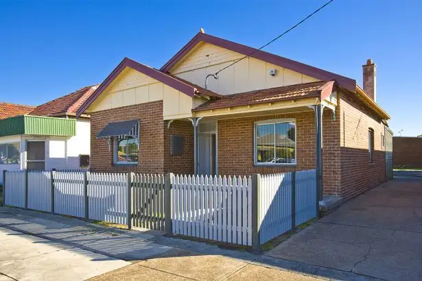50 Denison Street, Hamilton East NSW 2303