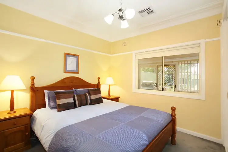 Sixth view of Homely house listing, 37 Lincoln Drive, Cambridge Park NSW 2747