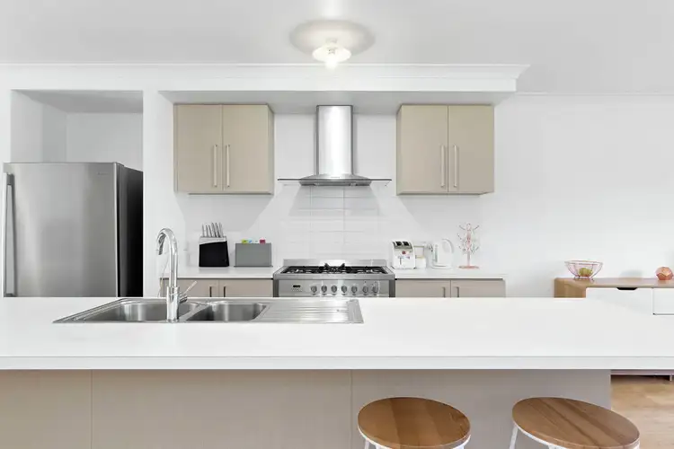 33 Caraway Street, Springfield Lakes QLD 4300