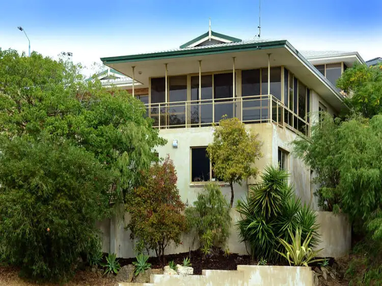 17 Elizabeth Crescent, South Bunbury WA 6230