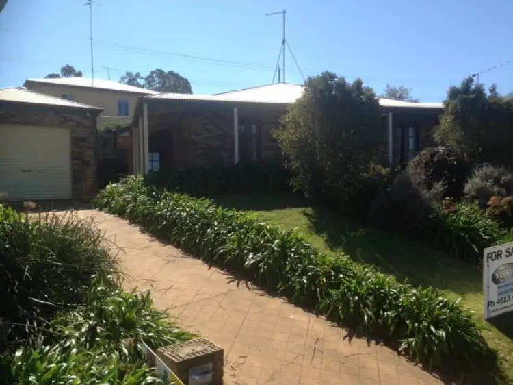 2 Weir Court, Harristown QLD 4350