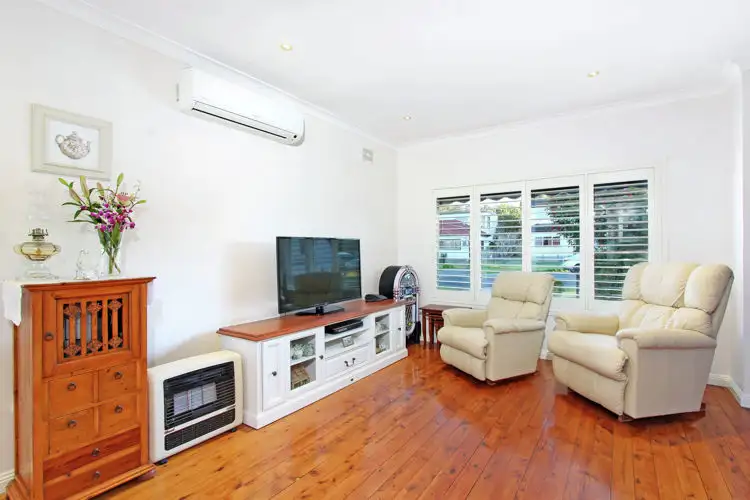 Second view of Homely house listing, 29 Orlando Crescent, Seven Hills NSW 2147