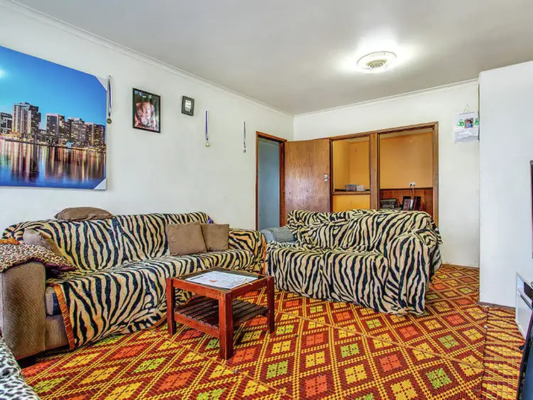 Third view of Homely house listing, 14 Ouyen Court, Dallas VIC 3047