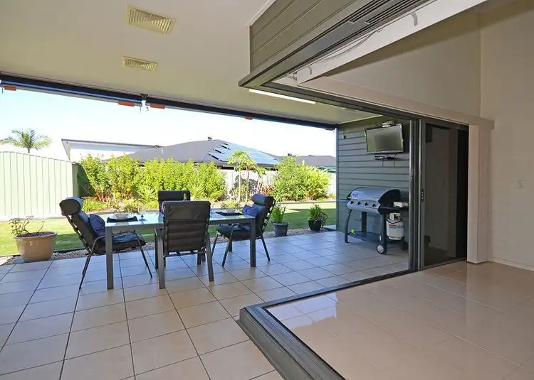 84 Wattle Street, Point Vernon QLD 4655