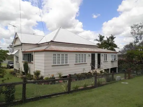 4 McLean Street, North Ipswich QLD 4305