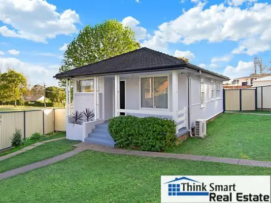 8 Law Crescent, Tregear NSW 2770