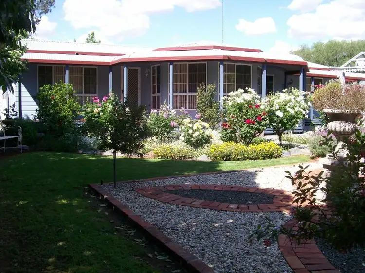 144-146 Jerilderie St, Berrigan NSW 2712