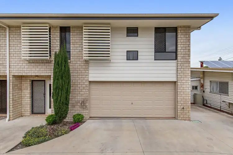 2/52 Tara Street, Wilsonton QLD 4350