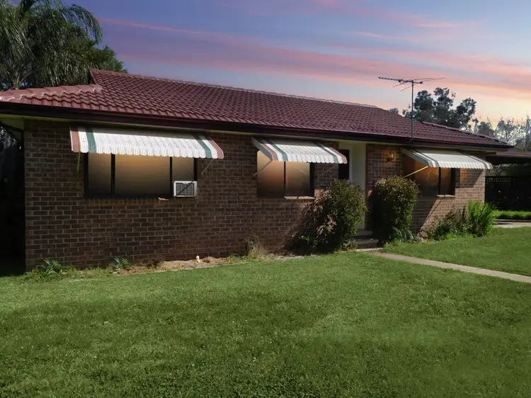 2 Seaward Avenue, Scone NSW 2337