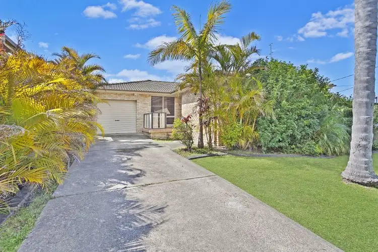 14 Chisholm Avenue, Lake Munmorah NSW 2259