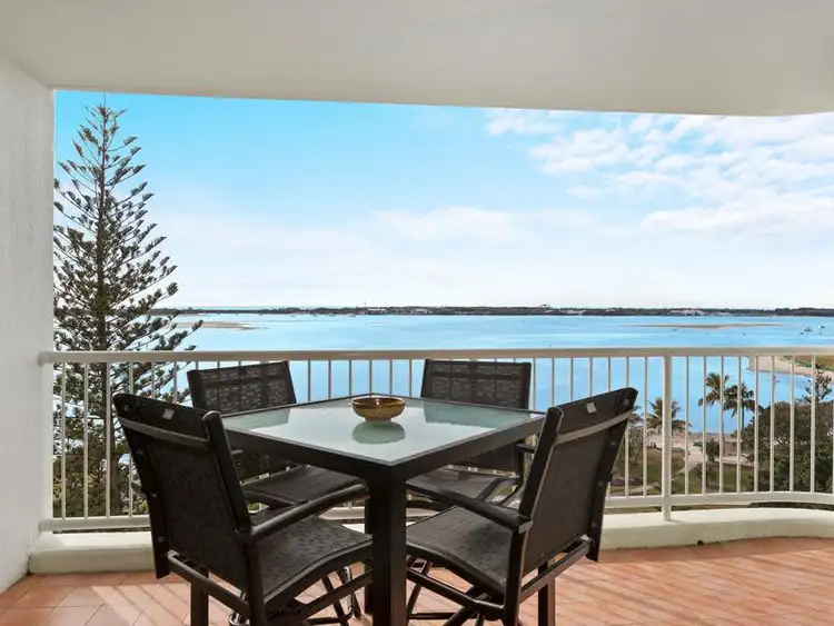 806/182-192 Marine Parade, Labrador QLD 4215