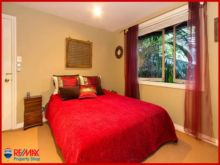 Fourth view of Homely house listing, 18 Oxford Pl, Shorncliffe QLD 4017