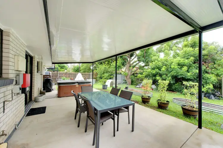 Second view of Homely house listing, 6 Hampton Court, Birkdale QLD 4159