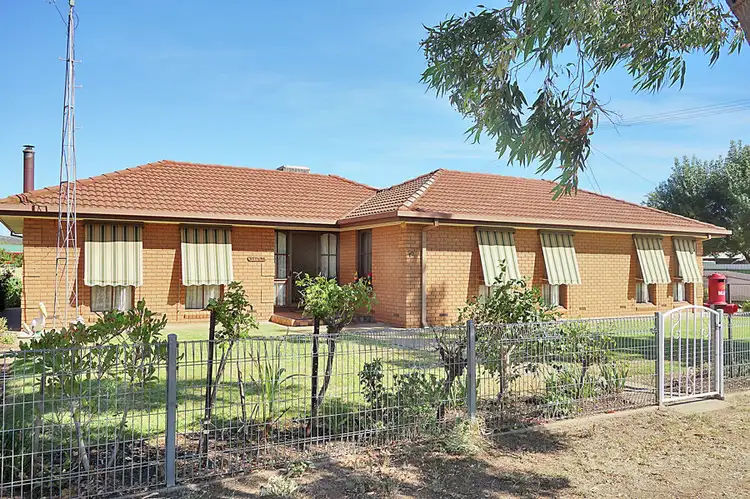 10 Mixner Street, The Rock NSW 2655