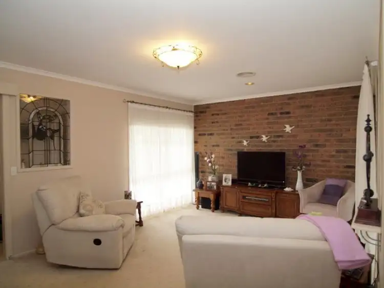 Fifth view of Homely house listing, 32 Edeys Run, Hampton Park VIC 3976