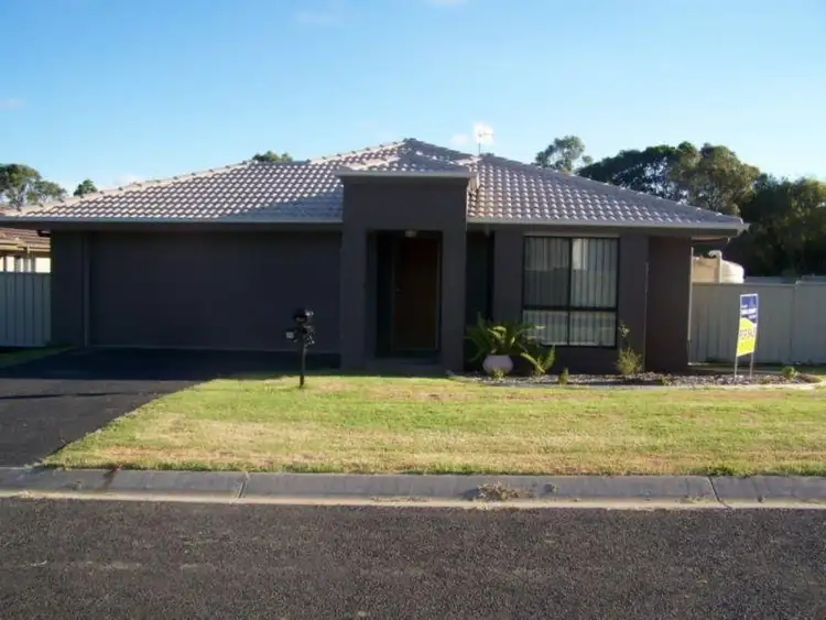20 Earle Page Drive, Armidale NSW 2350