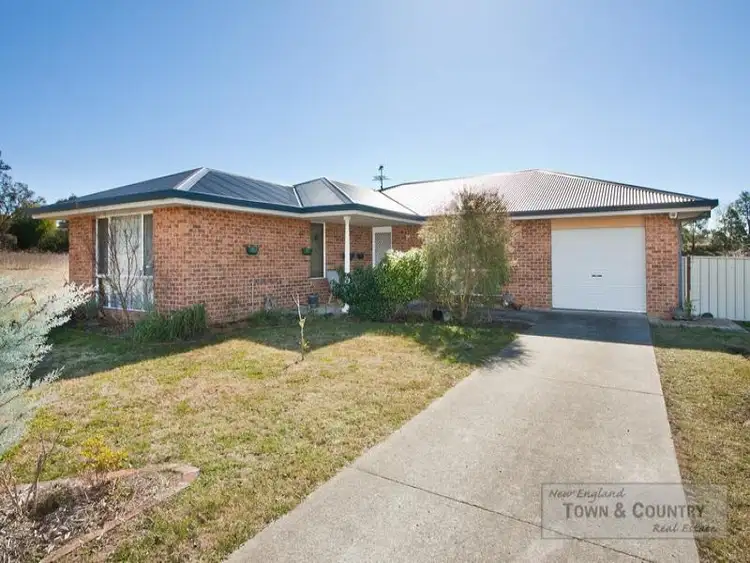 19 Conningdale Crescent, Armidale NSW 2350