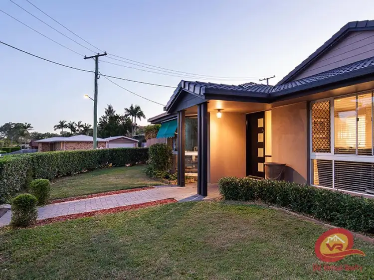 67 Rue Montaigne, Petrie QLD 4502