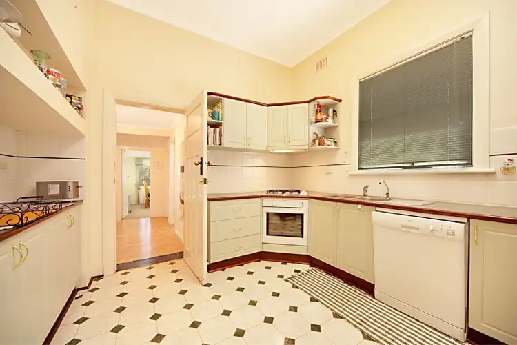 19 Campbell Street, Kensington WA 6151