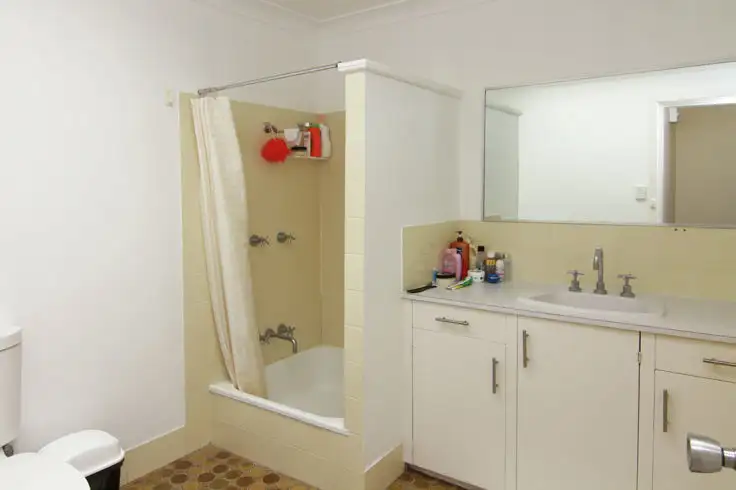 Fifth view of Homely house listing, 1 & 2 /4 Wade Avenue, Armidale NSW 2350