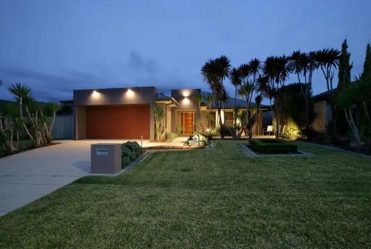 32 Bedervale Street, Bourkelands NSW 2650