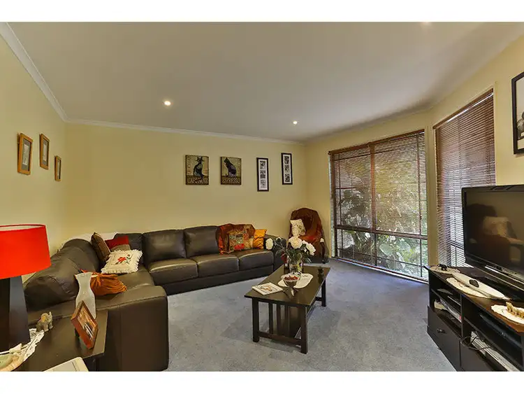 Sixth view of Homely house listing, 2 Greenway Court, Highfields QLD 4352