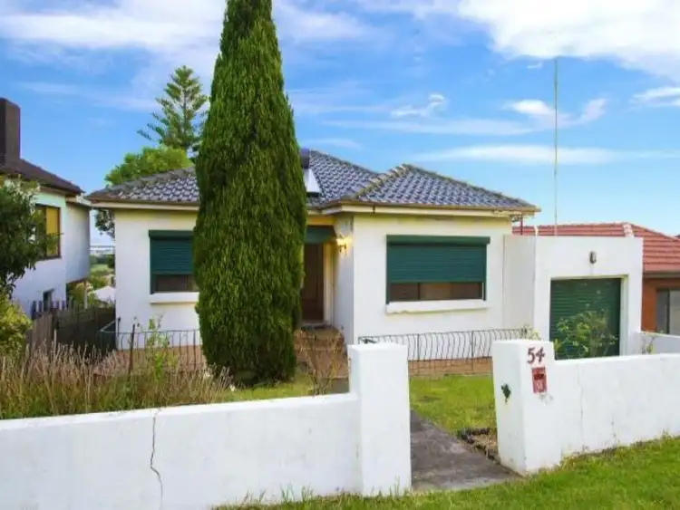 54 Bland  St, Port Kembla NSW 2505