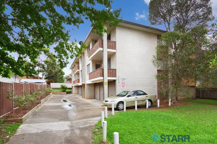 4/29 Santley Cres, Kingswood NSW 2747