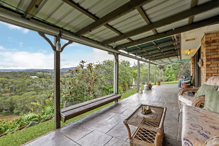 6 Logan Court, Clear Mountain QLD 4500