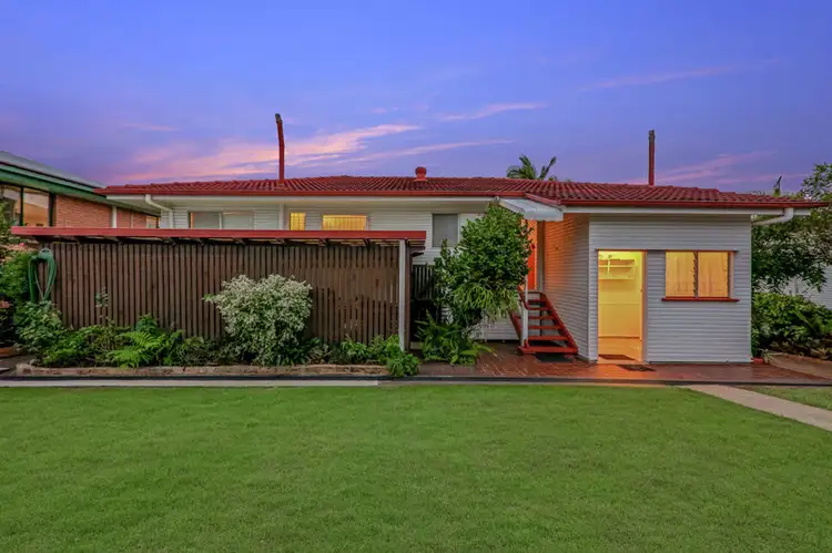 Second view of Homely house listing, 20 Mirragin Street, Chermside West QLD 4032