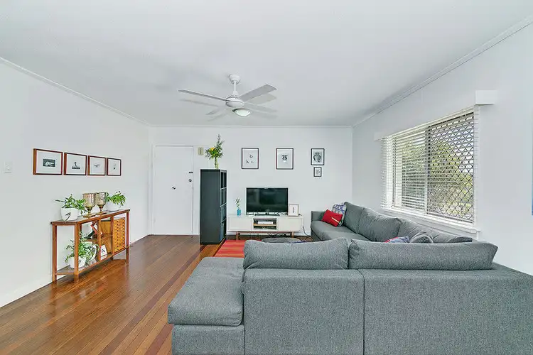 Third view of Homely house listing, 82 Sunnydale St, Upper Mount Gravatt QLD 4122