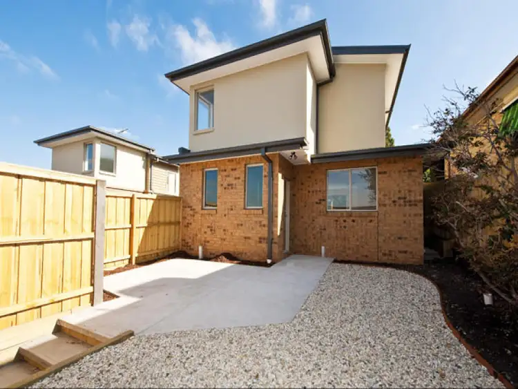 Sixth view of Homely townhouse listing, 1/43 Vigeons rd, Reservoir VIC 3073