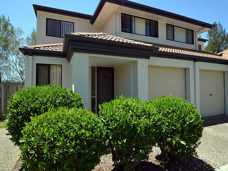 32/13 Hervey Street, Pacific Pines QLD 4211