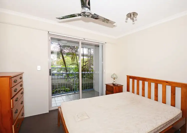 Seventh view of Homely unit listing, 3/386 Esplanade 'Riviera', Torquay QLD 4655
