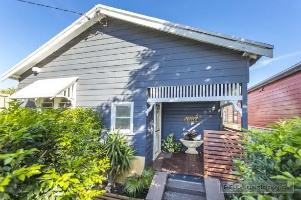 7 Barclay Street, Mayfield NSW 2304