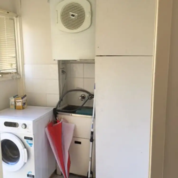 Fifth view of Homely block of units listing, 4/3 Miami Key, Broadbeach Waters QLD 4218