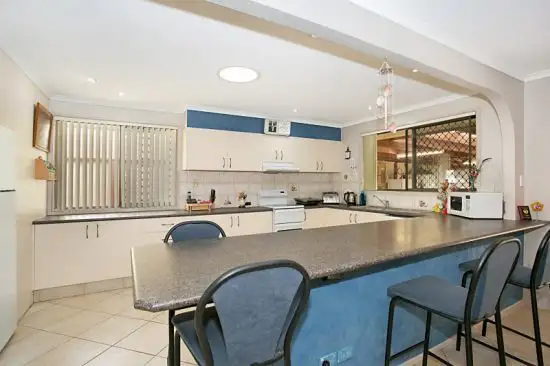 9 Plum Pde, Nerang QLD 4211