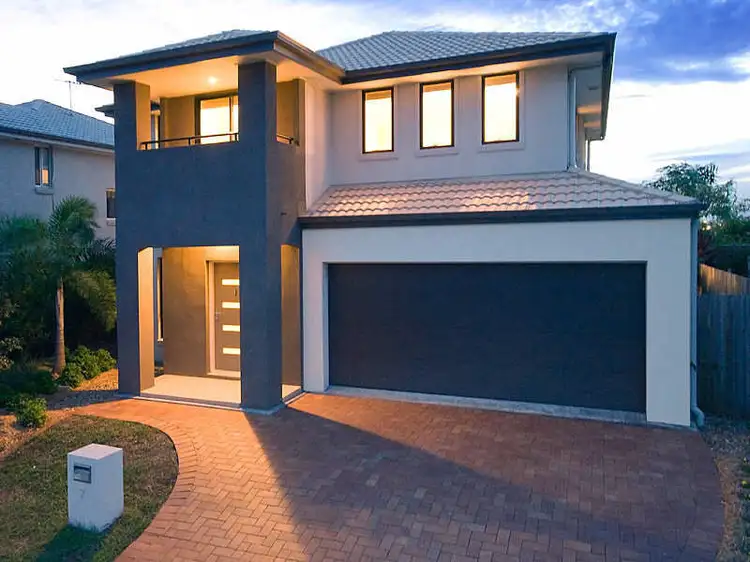7 Hillcroft Place, Belmont QLD 4153