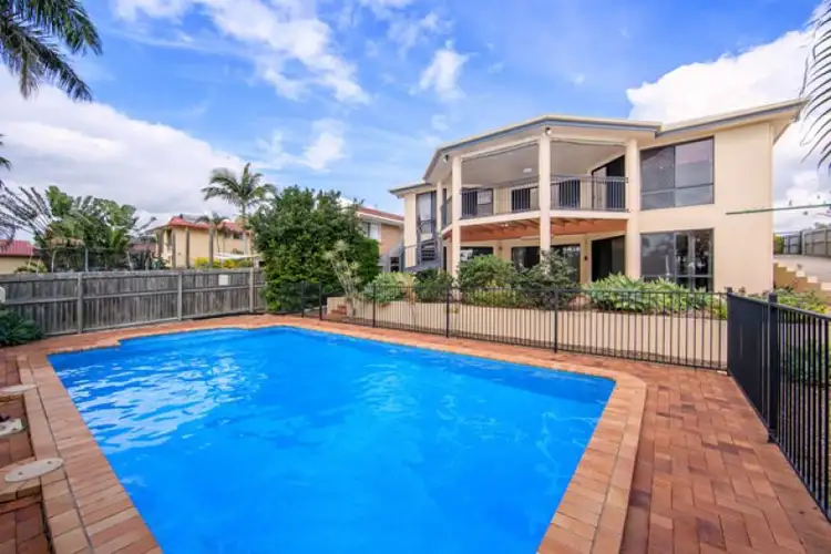 33 Royal Drive, Kawungan QLD 4655