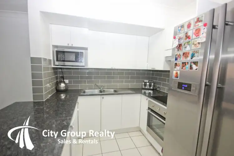 3 'Villa Perez' 5 Aquila Court, Mermaid Waters QLD 4218