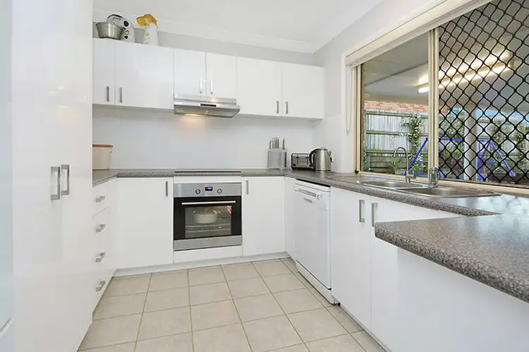 Fifth view of Homely house listing, 15 Clearmount Crescent, Carindale QLD 4152