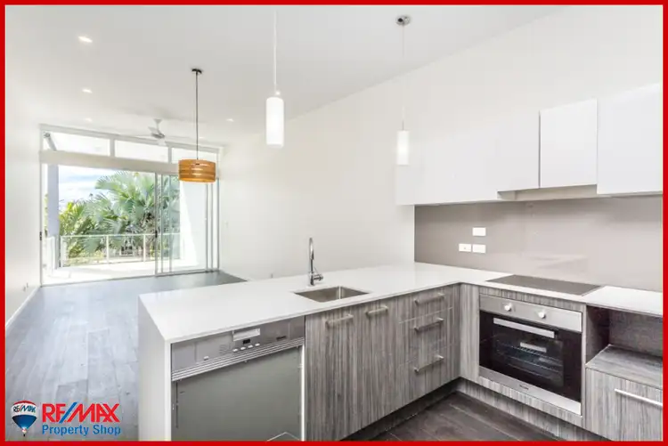 Third view of Homely unit listing, 8/30 Second Avenue, Sandgate QLD 4017