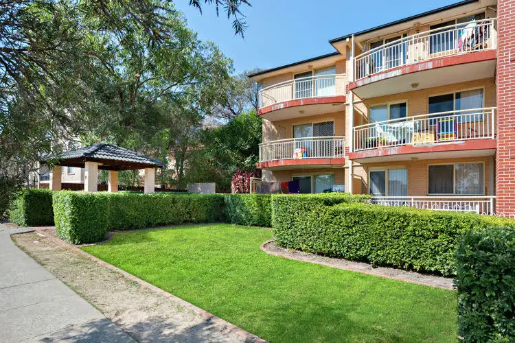 30/8-10 Fifth Avenue, Blacktown NSW 2148