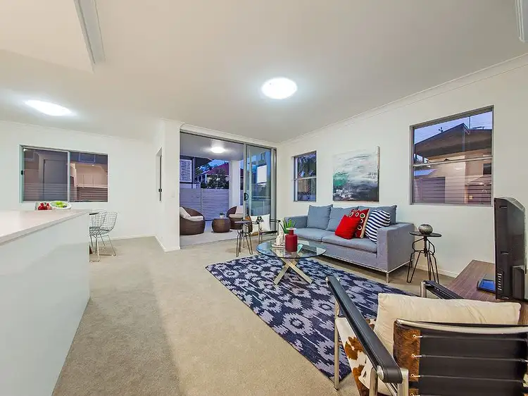 3/54 Yamboyna Street, Manly QLD 4179