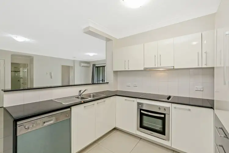 Second view of Homely unit listing, 8/14 Le Grand Street, Macgregor QLD 4109